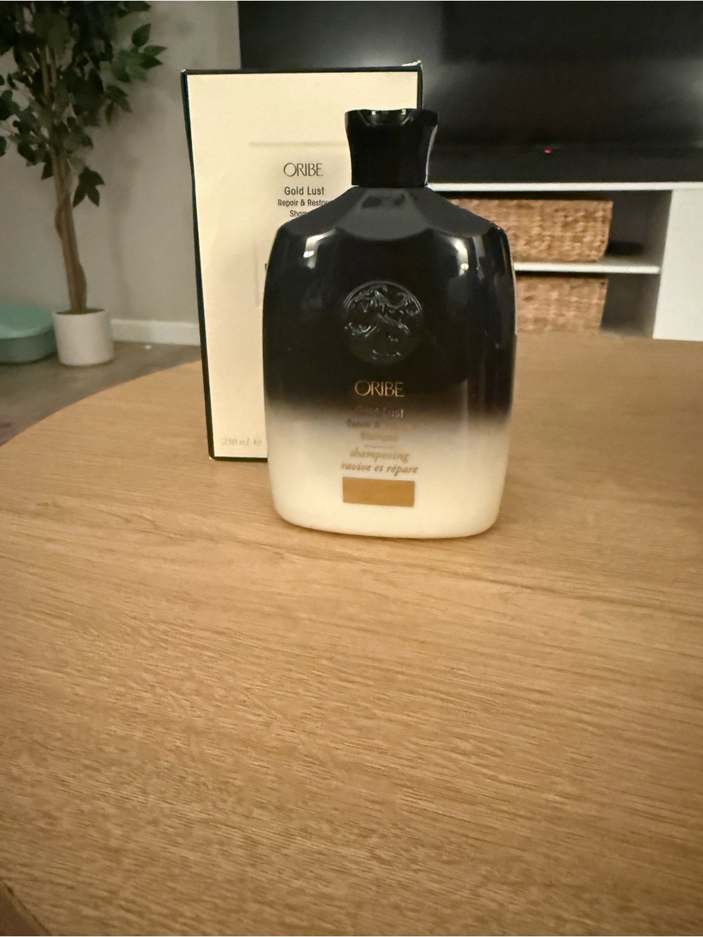 Oribe Gold Lust Repair & Restore Shampoo — Black to Cream Ombre Bottle